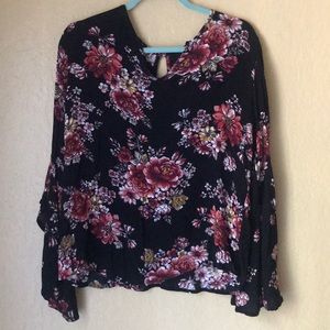 Floral Bell sleeve blouse